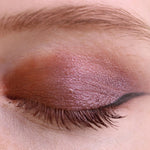 Oogschaduw_Matte_Chestnut_en_Royal_Plum_2
