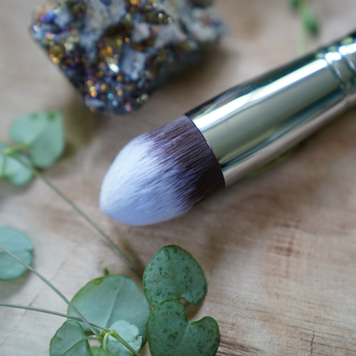 bronzer-kwast close